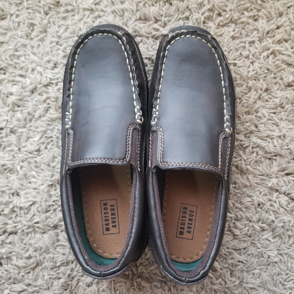 Boys shoes